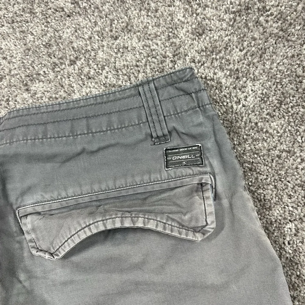 O'Neill Vintage Faded Cargo Shorts 32-34 Gray Carpenter Skate Y2K Surf Baggy USA